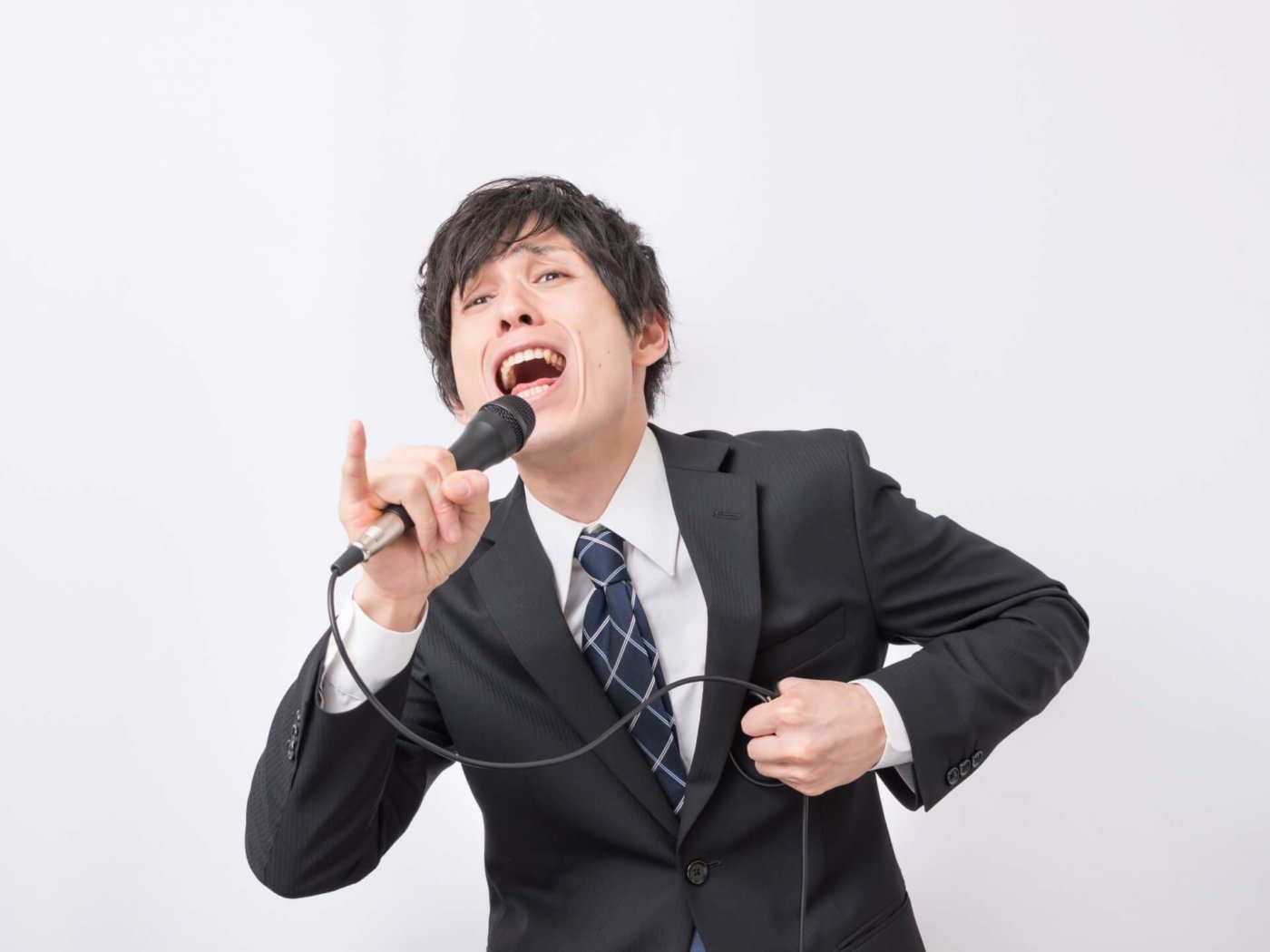 どんな歌もおまかせあれ!カラオケで音域を広げる練習方法 どんな歌もおまかせあれ!カラオケで音域を広げる練習方法